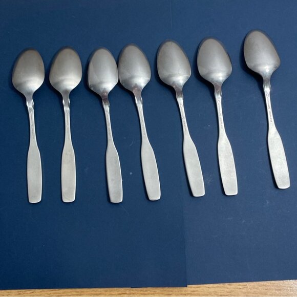 Vtg Oneida Community Paul Revere Dinner Spoons Teaspoons Set 7 Stainless Steel - Picture 3 of 6